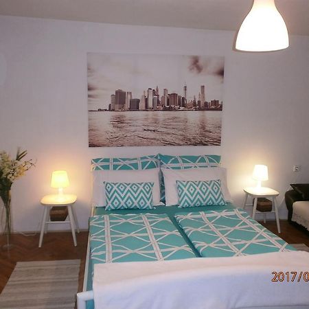 Apartments Paradiso Самобор Екстер'єр фото